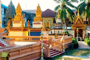 Kratie Travel Tips Guide: Cultural Insights, Costs & Eco-Tours